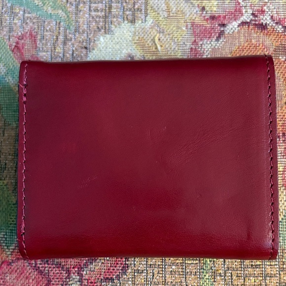Patricia Nash Crimson Leather Card Holder - Picture 3 of 4